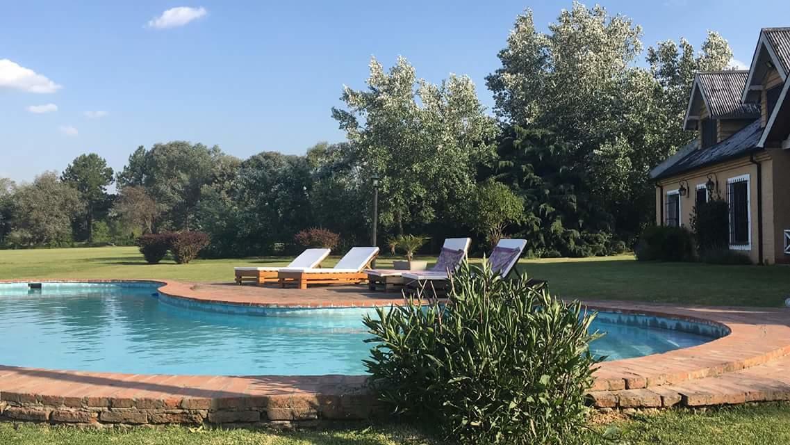 The Polo House Bed and Breakfast Pilar  Buitenkant foto